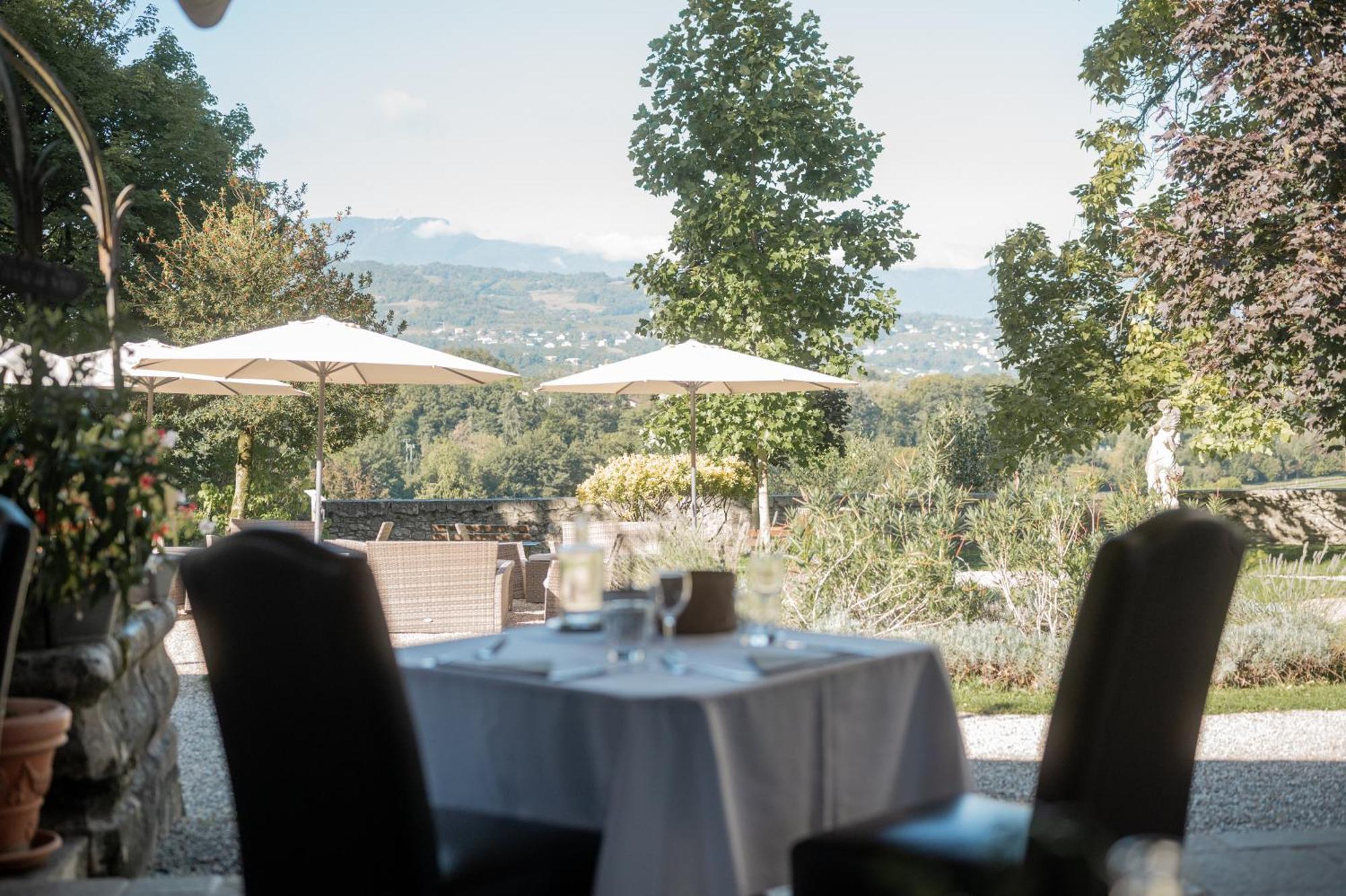 Chateau Des Comtes De Challes Экстерьер фото