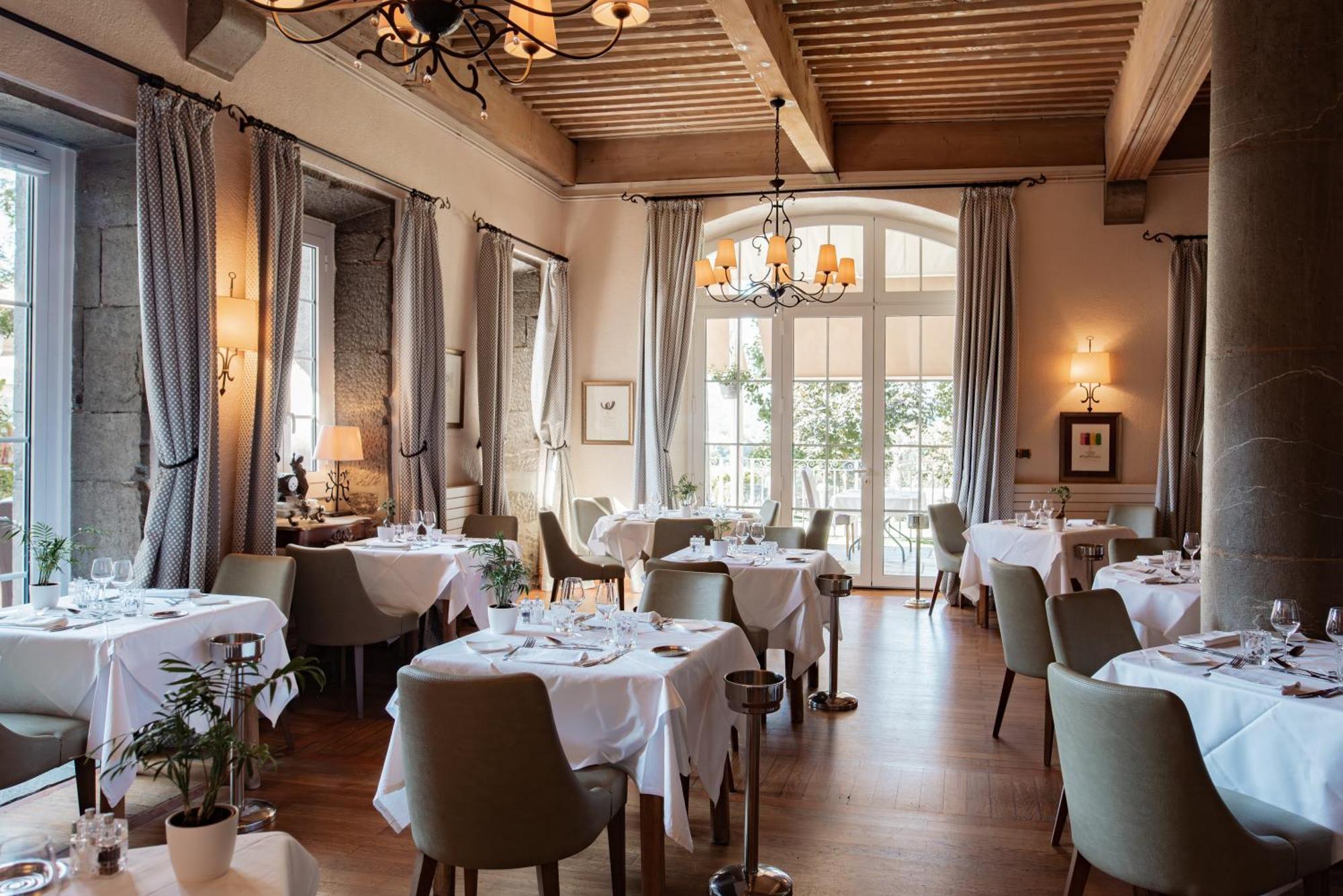 Chateau Des Comtes De Challes Экстерьер фото