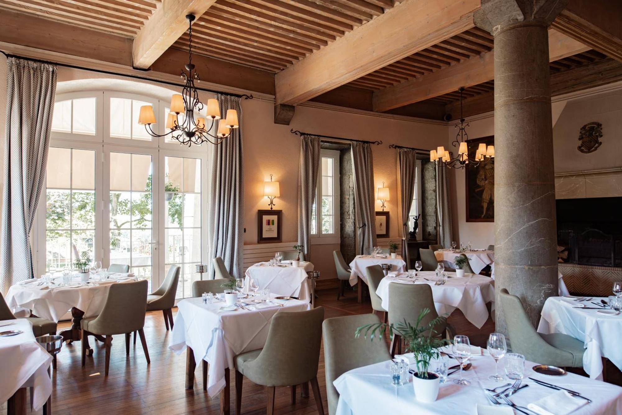 Chateau Des Comtes De Challes Экстерьер фото
