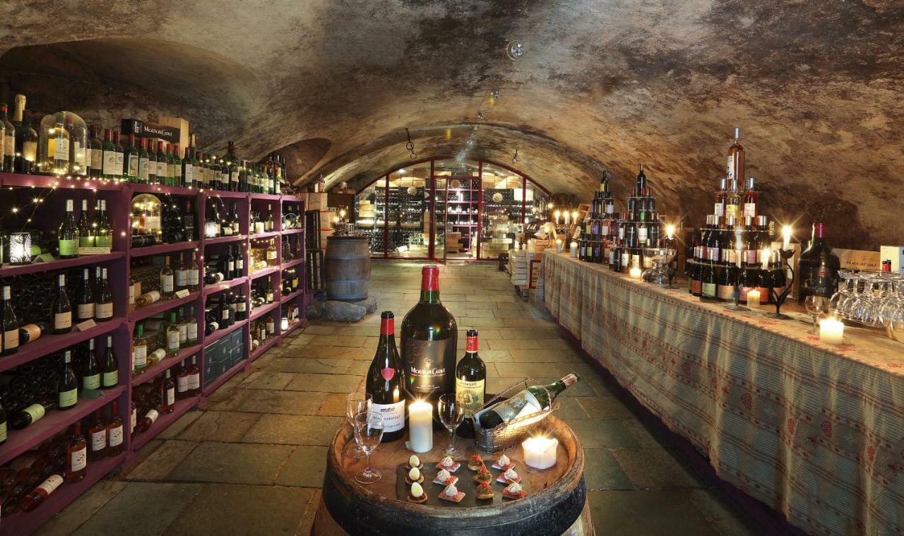 Chateau Des Comtes De Challes Экстерьер фото